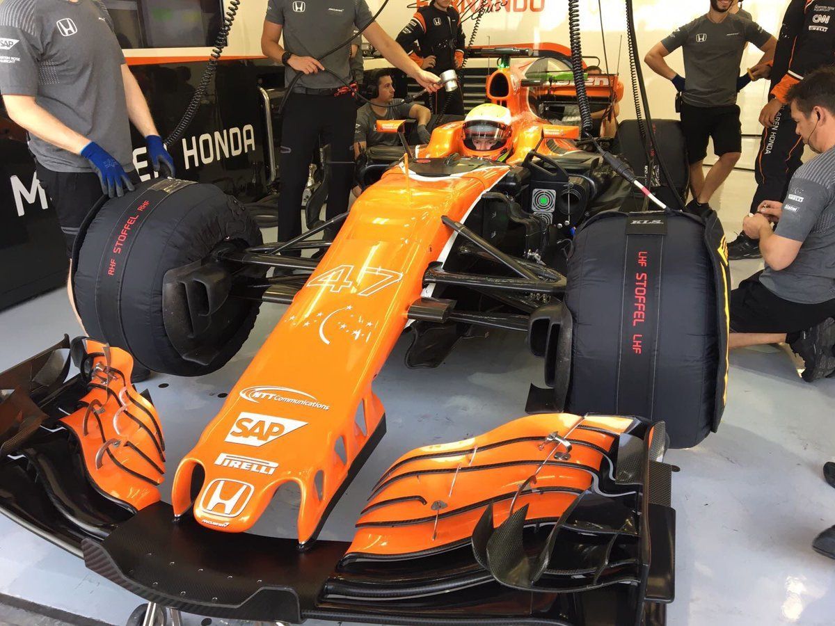 F1: McLaren apenas pudo rodar 16 vueltas en el circuito de Bahrein