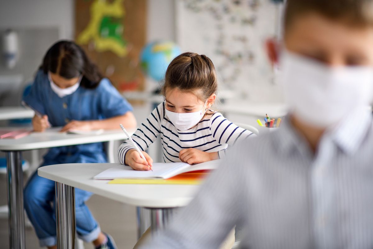 La ciudad de Nueva York elimina el mandato de vacunación y las precauciones de máscaras escolares